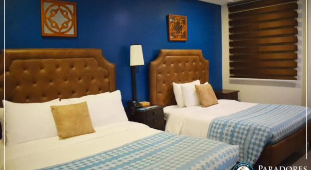 Четырёхместный номер Standard с балконом Paradores de Vigan