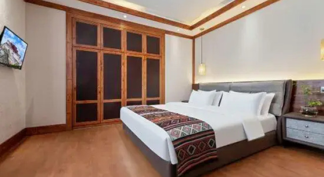 Люкс Luxury Huazhu She Hotel Lhasa Dekang