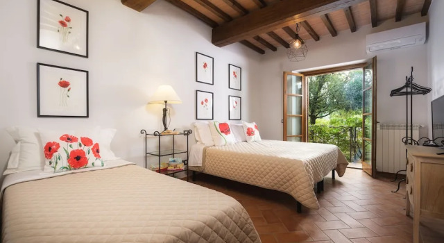 Casa Ora Doro - Panoramic Views Pool Private Garden, Book Villa Trequanda Crete Senesi