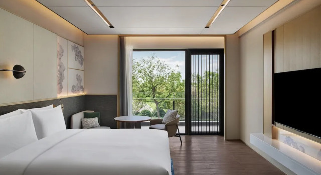 Двухместный номер Standard с балконом Suzhou Marriott Hotel Yangcheng Lake