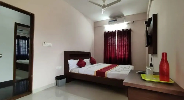 Двухместный номер Deluxe с видом на город Hotel Royal Suites - Yeshwanthpur