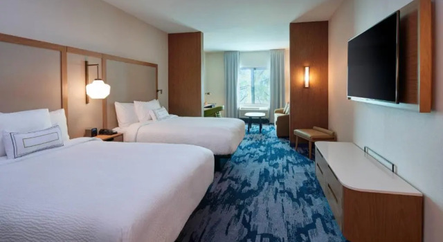 Четырёхместный люкс Fairfield Inn & Suites by Marriott Midland