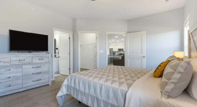 Stonebridge Escape Sleeps 8!, Забронировать Апартаменты/квартира Отели Table Rock Lake с парковкой, Парковка