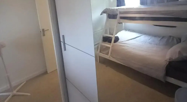 5 Guests - Pet Friendly - Balcony & Free Parking