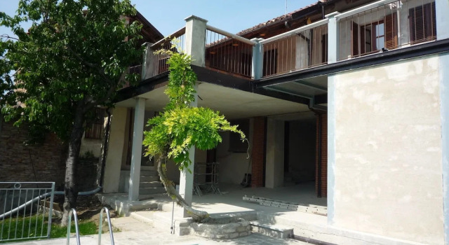 The Vigna del Parroco 2 is a House With two Apartments Located in Serralunga, Buchen Sie Ferienwohnung Serralunga d'Alba Langhe