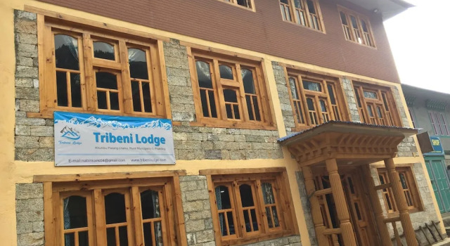 Tribeni Lodge Restaurant And Bar, Rezerwuj Pensjonat Lukla 