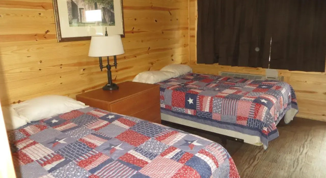 All Tucked Inn Cabins 2, Reserva ahora Hotel Nixon Texas