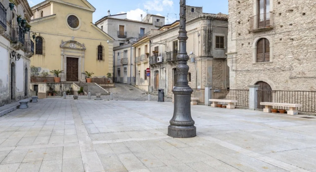 Simplistic Apartment in Siderno near Seabeach, Varaa Huoneisto Siderno Calabria