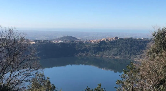 Коттедж Isola sul lago