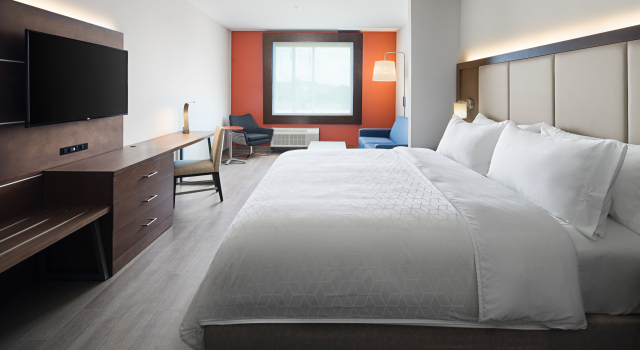 Holiday Inn Express & Suites Lubbock Central - Univ Area by IHG