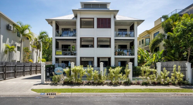 Oceansprey Beachfront Apartments