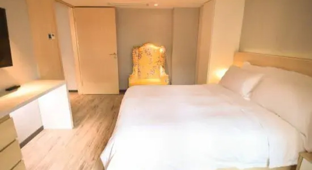 Люкс Superior Sushi Boutique Hotel (Huaihai Middle Road Metro Station)
