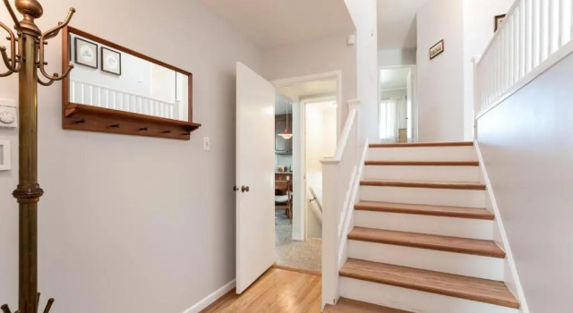 Коттедж The Olympic: Mid-century Home on the Golf Course 3 Bedrooms 2 Bathroom