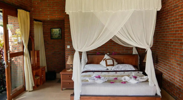 Бунгало Standard Embang Homestay