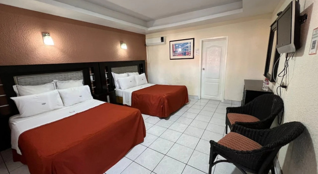 Четырёхместный номер Standard Hotel La Quinta Posada Real