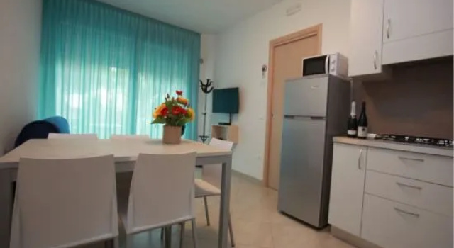 Апартаменты Charming Flat for up to 6 Guests Near the Beach