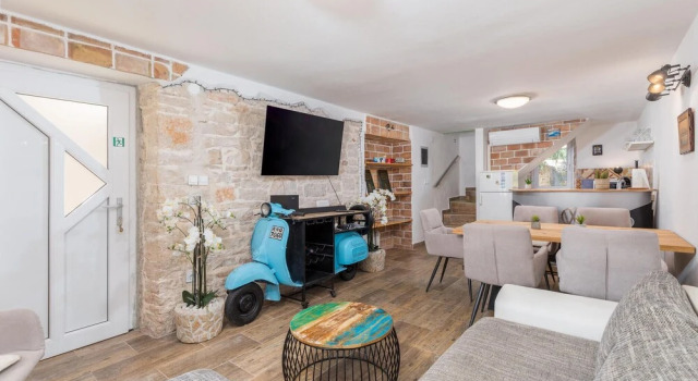 Beautiful Home in Vodnjan With Wifi and 2 Bedrooms