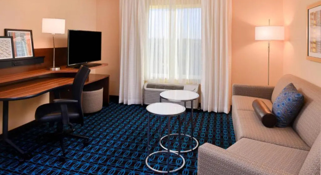 Люкс Fairfield Inn & Suites by Marriott Martinsburg