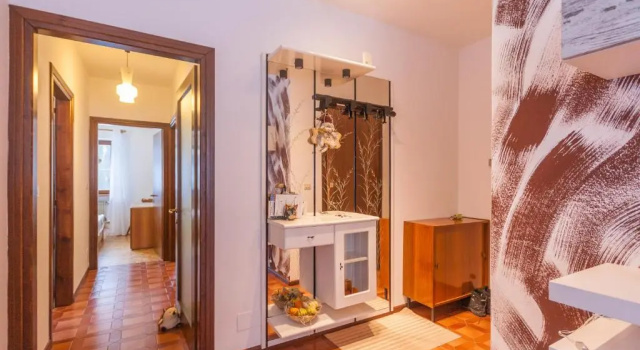 Condominio Val Biois 7, Забронировать Отель Отели Livinallongo del Col di Lana с парковкой, Парковка