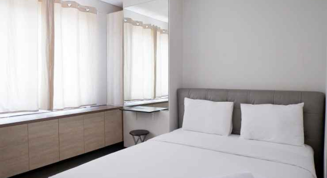 Minimalist and Close to Pool Studio Apartment Sky Terrace at Daan Mogot Baru By Travelio, Prenota Appartamento Hotel a Giacarta con piscina, Piscina