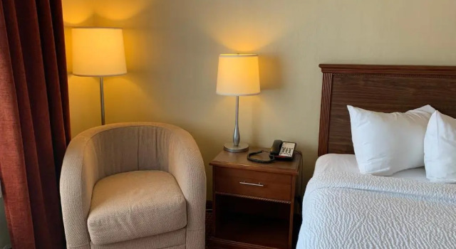 Люкс c 1 комнатой Merit Hotel & Suites