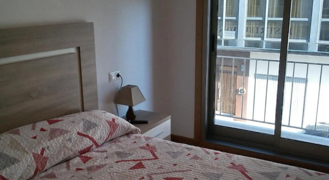 Avenida barraña, Book Hotel  