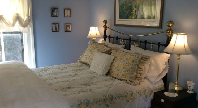 John L Stam House, Book Hotel Chestertown Maryland