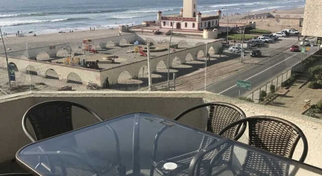 Апартаменты с балконом и с видом на море Condominio Mirador El Faro
