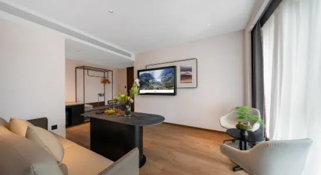 Семейный люкс Atour Hotel Chongqing North Station Renhe