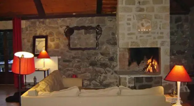 La Chaumely, Rezervasyon Otel Saint-Cirgues-en-Montagne Ardèche