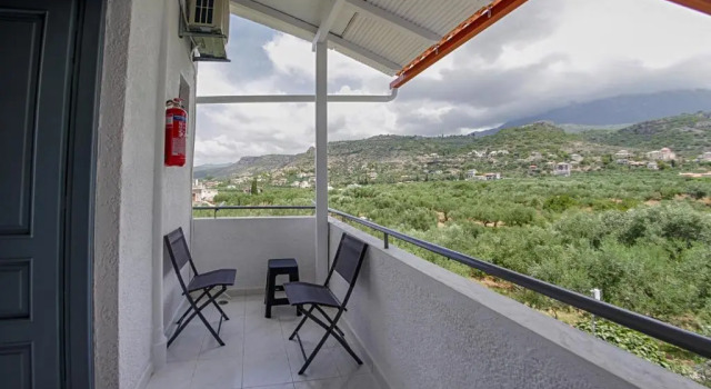 Апартаменты с частичным видом на море Irida Holiday Apartments