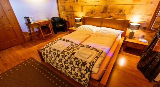 Полулюкс Hotel Restaurant Les Lilas