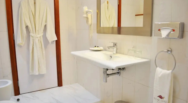 Люкс Star Land Hotel Bonapriso