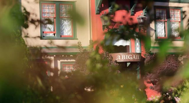 Abigails Hotel, Забронировать Отель СПА-отели Виктории, рядом с British Columbia Parliament Buildings, SPA-услуги