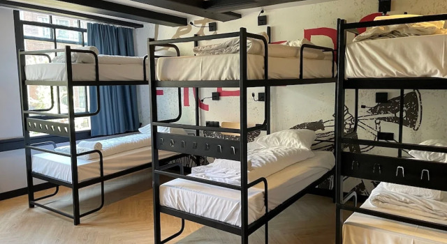 Кровать в общем номере (женский номер) Heart of Amsterdam Hostel