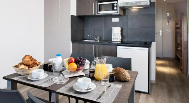 Апартаменты c 1 комнатой SOWELL RESIDENCES Pierre Blanche