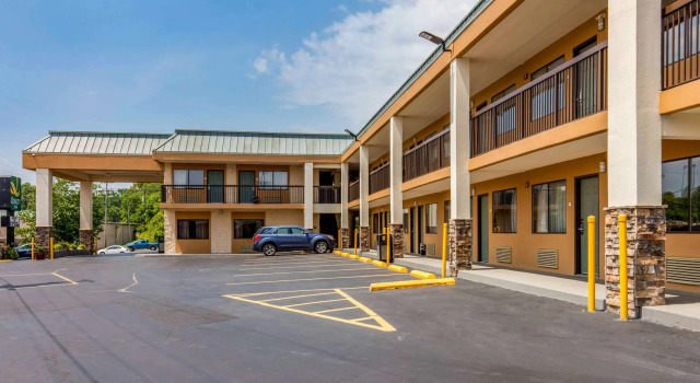 Quality Inn, Prenota Hotel Hotel a Tennessee con piscina, Piscina