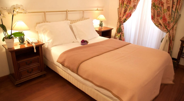 Grand Hotel des Ambassadeurs, Забронировать Отель Бизнес-отели Ментон, 4* 5*
