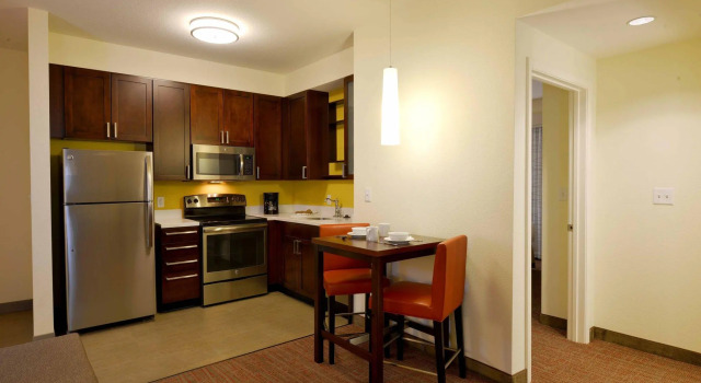 1 soveværelse i dobbelt suite Residence Inn by Marriott Omaha Aksarben Village