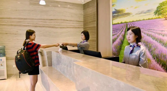Lavande Hotels Zhanjiang Xuwen Tianrunhui, Boek Hotel Hotels in Guangdong met parkeren, Parkeren