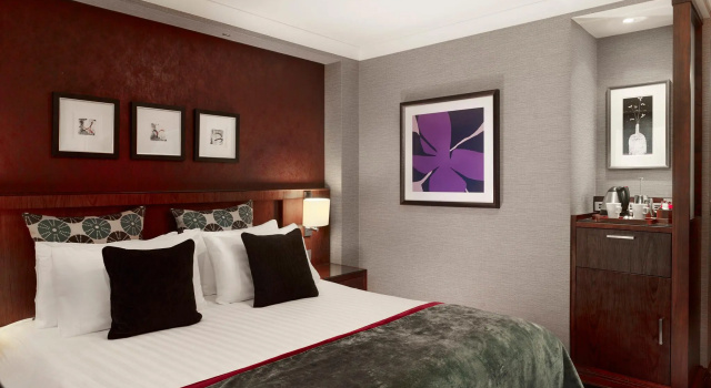 Двухместный клубный номер Standard Crowne Plaza London - Gatwick Airport by IHG