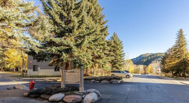 Beaver Creek West S2 1 Condo by RedAwning