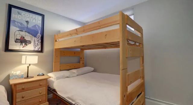 SkyRun Copper Mountain Resort Vacation Lodging, Забронировать Курортный отель Отели Коппер-Маунтин с парковкой, Парковка
