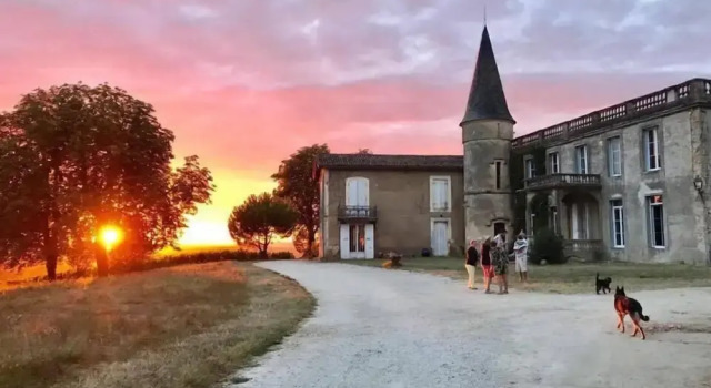 Chambres d'hôtes La Bastane, Reserva ahora Hostal o pensión Rions Francia