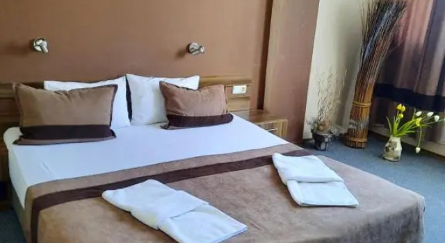 Полулюкс Hotel Mizia
