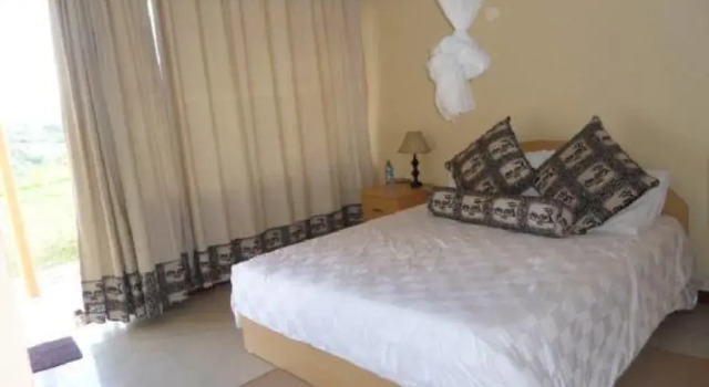 Okapi Hotel, Rezerwuj Hotel Rukungiri Southern Uganda