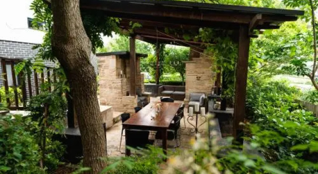 Millfield Eco Lodge with views, and inside/outside hangouts, Buchen Sie Ferienwohnung Millfield New South Wales