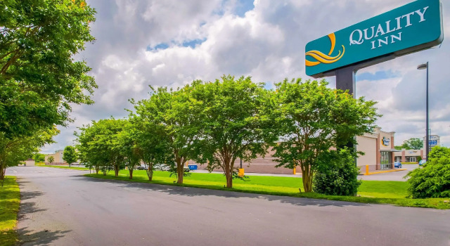 Четырёхместный номер Standard Quality Inn Salisbury North