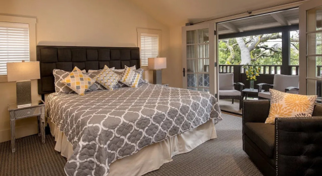 Carmel Country Inn, Book Hotel Hoteller i Carmel Highlands med morgenmad, Morgenmad