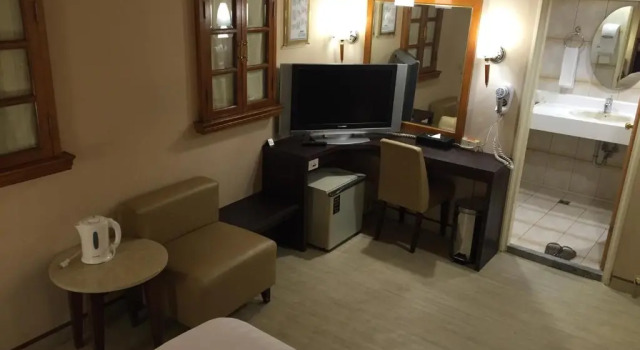 Run of House Goodness Hotel